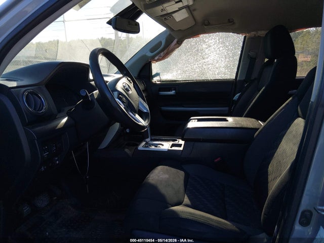 Toyota Tundra Sr5 5.7l V8