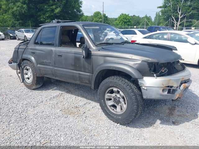 Salvage Toyota 4Runner Image
