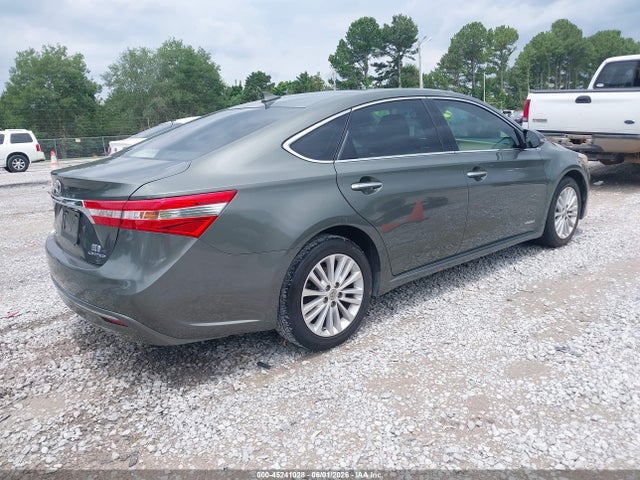 Toyota Avalon Hybrid Limited