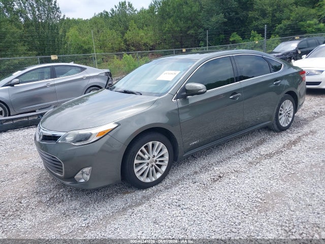 Toyota Avalon Hybrid Limited