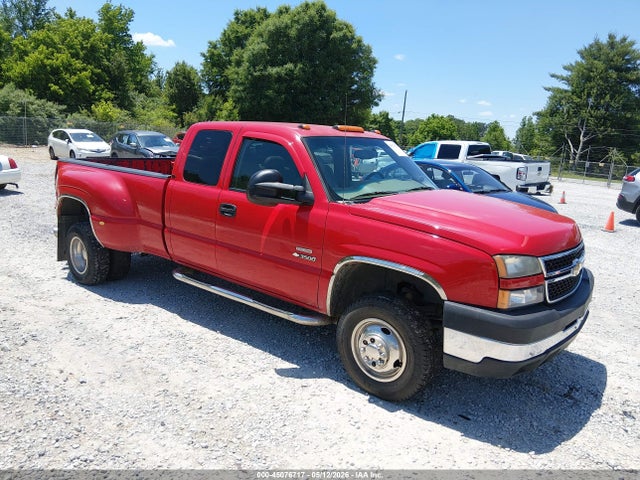 Salvage Chevrolet Silverado 3500 Image