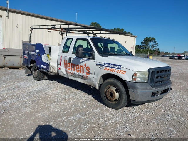 Salvage Ford F-350 Image