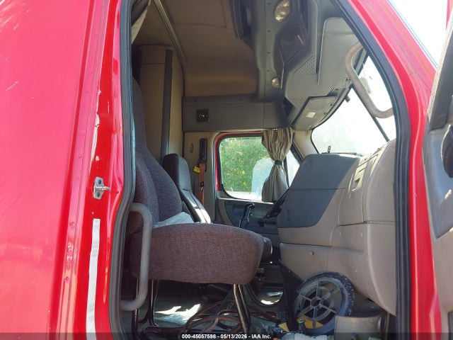 Freightliner Cascadia 113