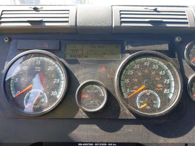 Freightliner Cascadia 113