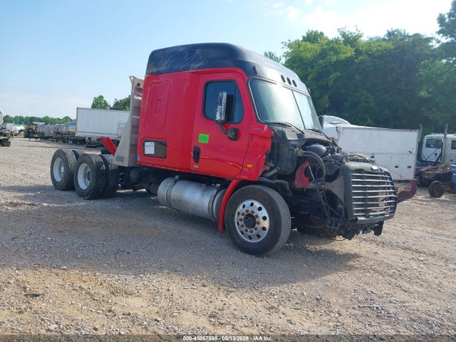 Salvage Freightliner Cascadia 113 Image