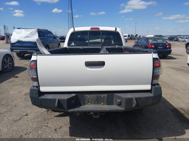 Toyota Tacoma Base V6