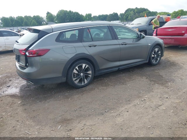 Buick Regal TourX Awd Essence