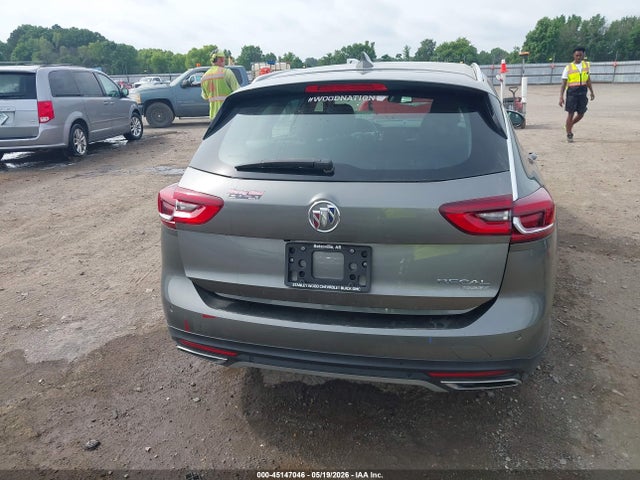 Buick Regal TourX Awd Essence