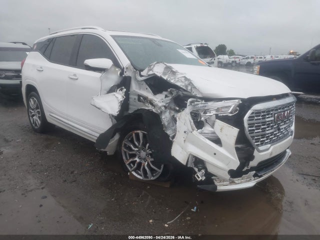 Salvage GMC Terrain Image