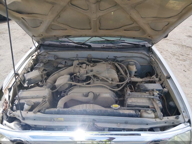 Toyota Tacoma Base V6