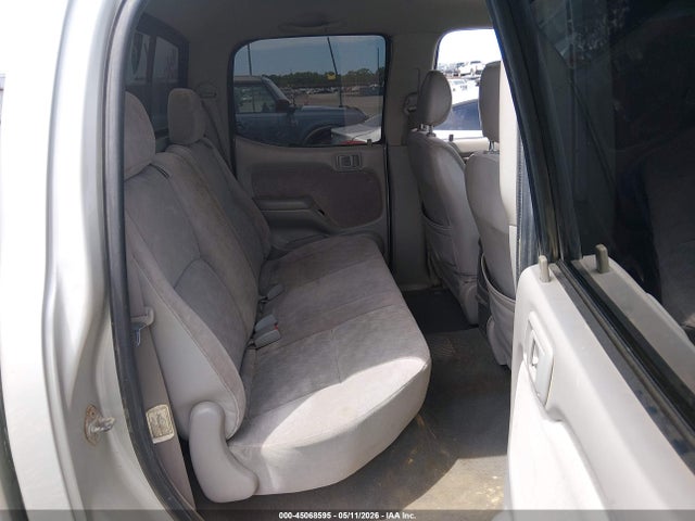 Toyota Tacoma Base V6