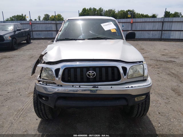 Toyota Tacoma Base V6