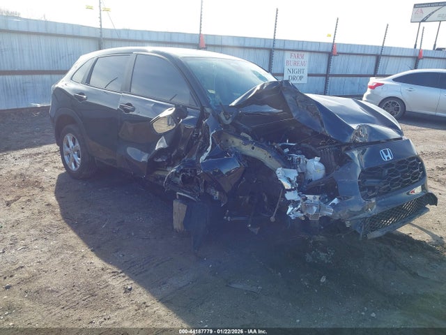 Salvage Honda HR-V Image