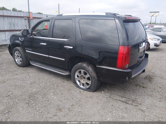 Cadillac Escalade Standard