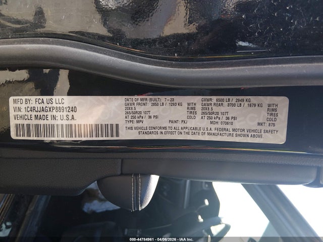 Jeep Grand Cherokee Altitude 4x2