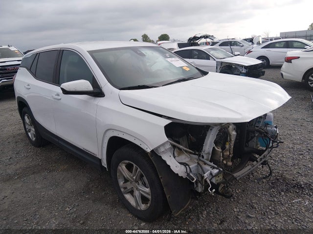 Salvage GMC Terrain Image