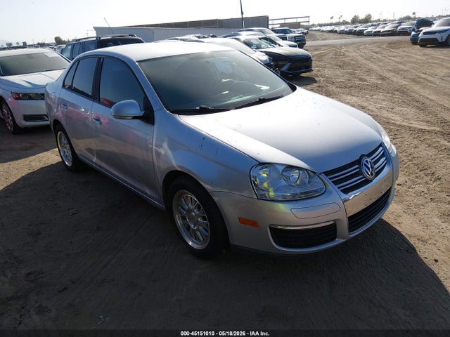 Salvage Volkswagen Jetta Image
