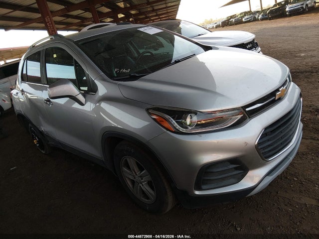 Salvage Chevrolet Trax Image