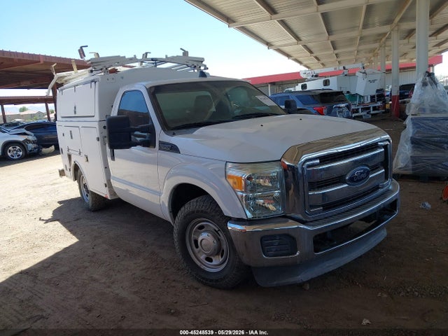 Salvage Ford F-350 Image