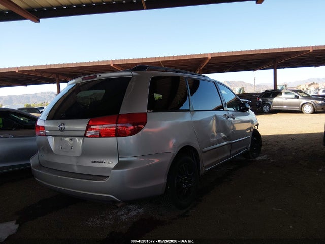 Toyota Sienna Le