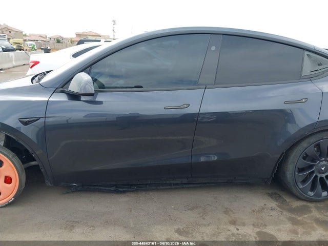 Tesla Model Y Performance Dual Motor All-wheel Drive