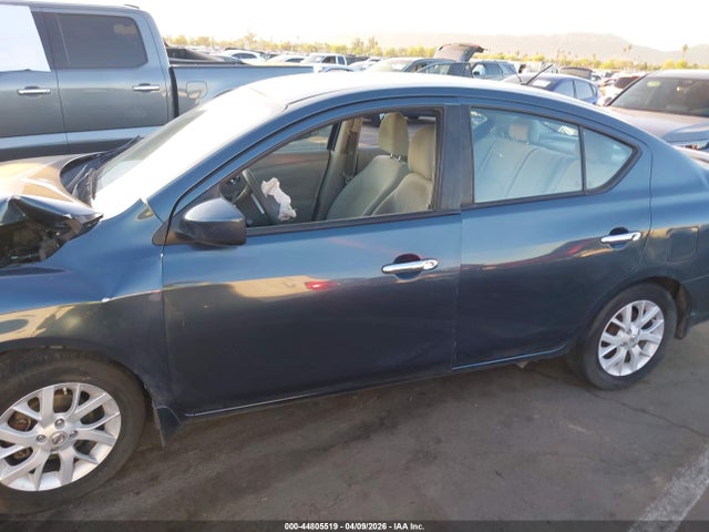 Nissan Versa 1.6 Sv