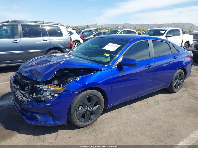 Hyundai ELANTRA Sel