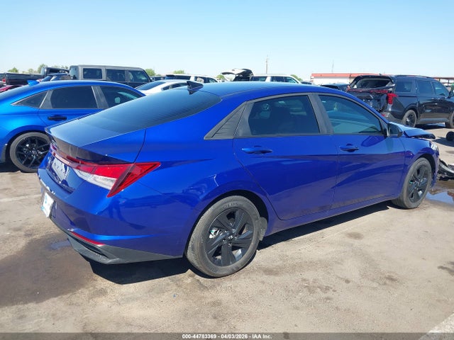 Hyundai ELANTRA Sel