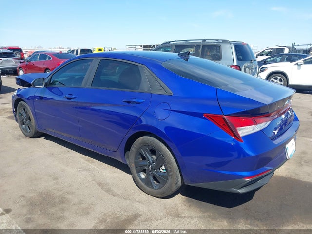 Hyundai ELANTRA Sel