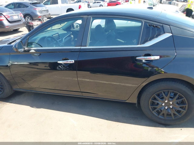 Nissan Altima S Fwd