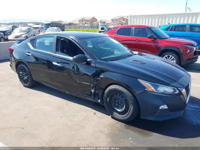 Nissan Altima S Fwd