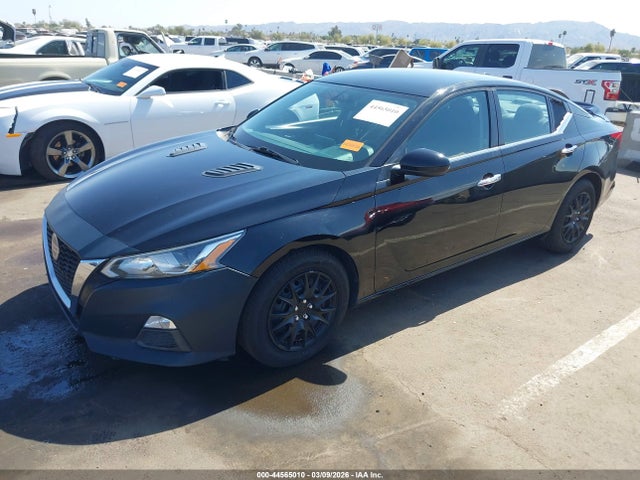 Nissan Altima S Fwd