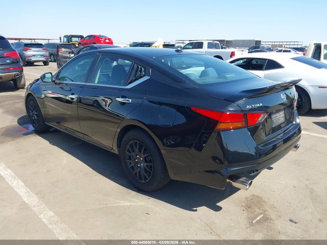 Nissan Altima S Fwd