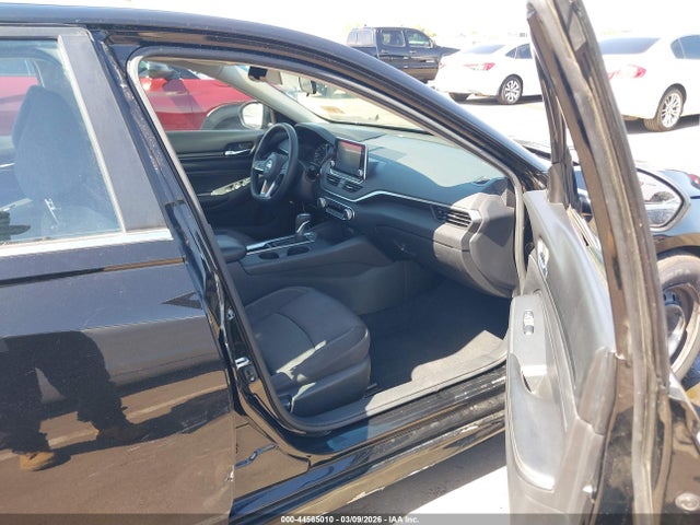 Nissan Altima S Fwd
