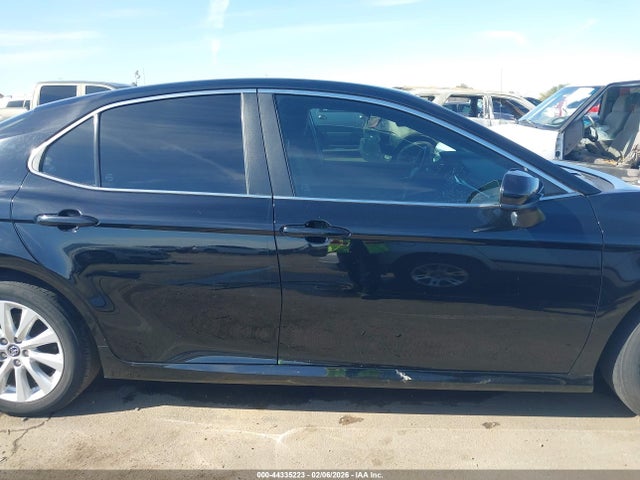Toyota Camry Le