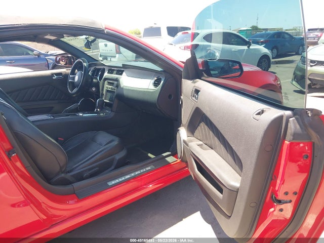 Ford Mustang V6 Premium