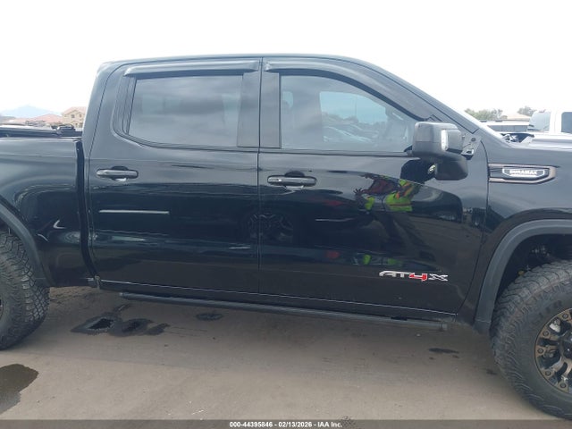 GMC Sierra 1500 4wd  Short Box At4x