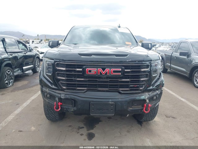 GMC Sierra 1500 4wd  Short Box At4x