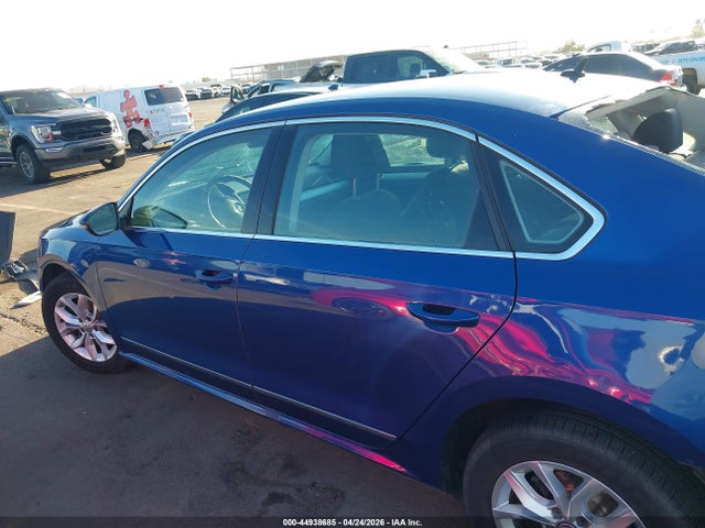Volkswagen Passat 1.8t S