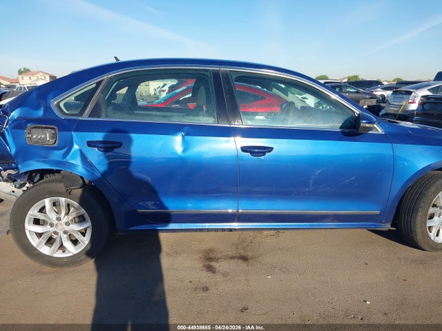 Volkswagen Passat 1.8t S