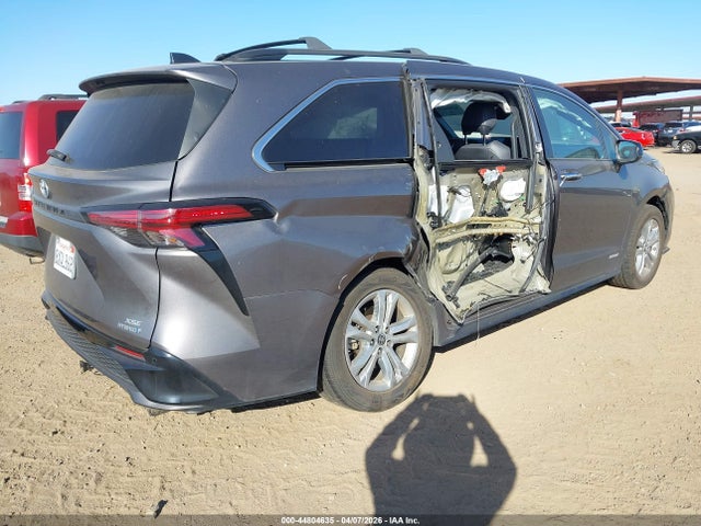 Toyota Sienna Xse