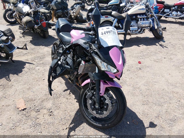 Salvage Kawasaki Ex650 Image