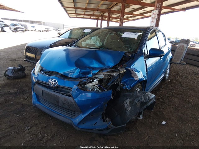Toyota Prius c Two
