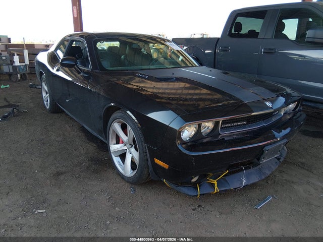 Salvage Dodge Challenger Image