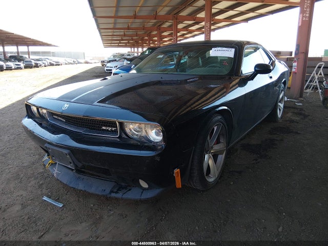 Dodge Challenger Srt8