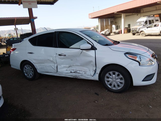 Nissan Versa 1.6 Sv