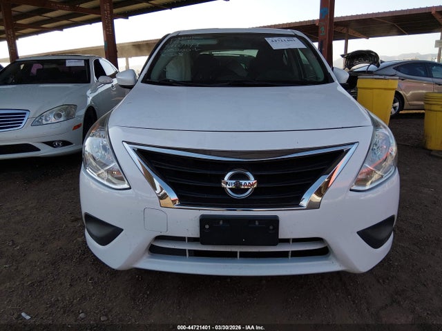 Nissan Versa 1.6 Sv