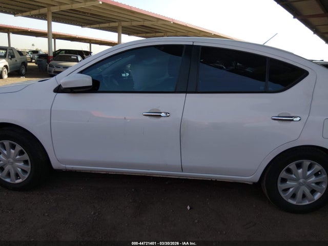 Nissan Versa 1.6 Sv