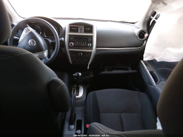 Nissan Versa 1.6 Sv