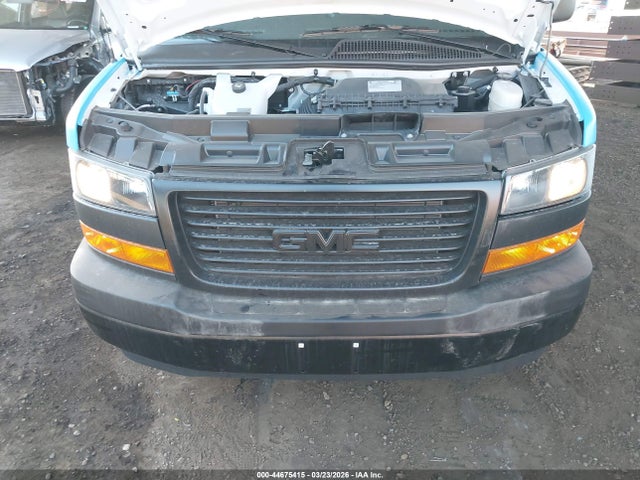GMC Savana Rwd 3500 Extended Wheelbase Work Van